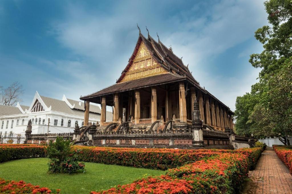 San Jiang Grand Hotel Vientiane Buitenkant foto