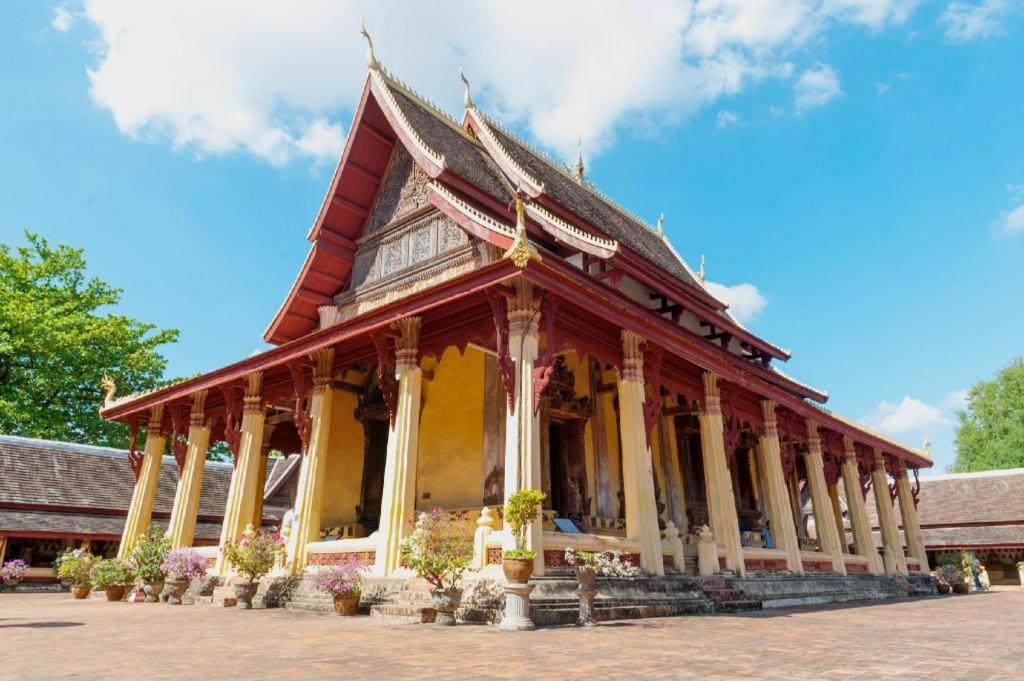 San Jiang Grand Hotel Vientiane Buitenkant foto