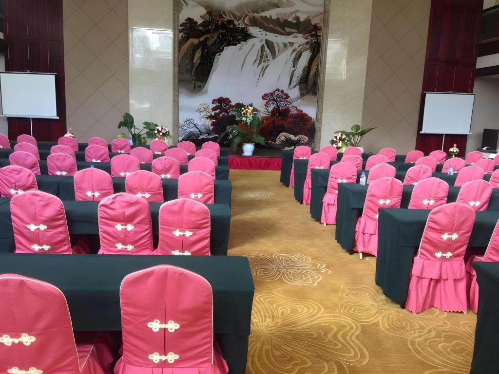 San Jiang Grand Hotel Vientiane Buitenkant foto