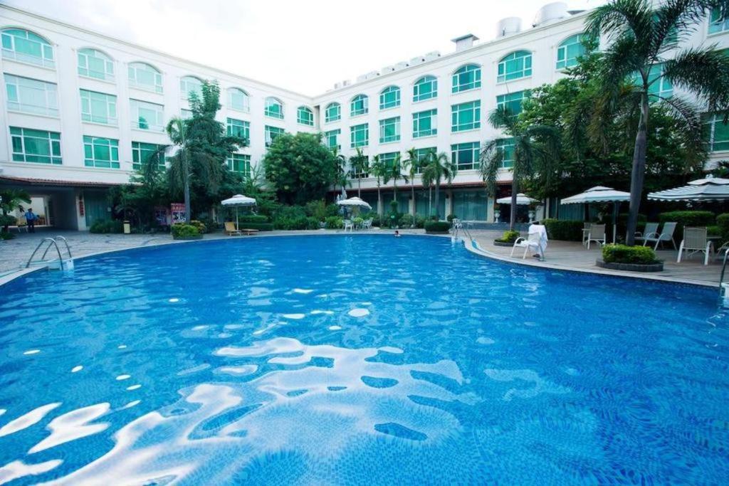 San Jiang Grand Hotel Vientiane Buitenkant foto